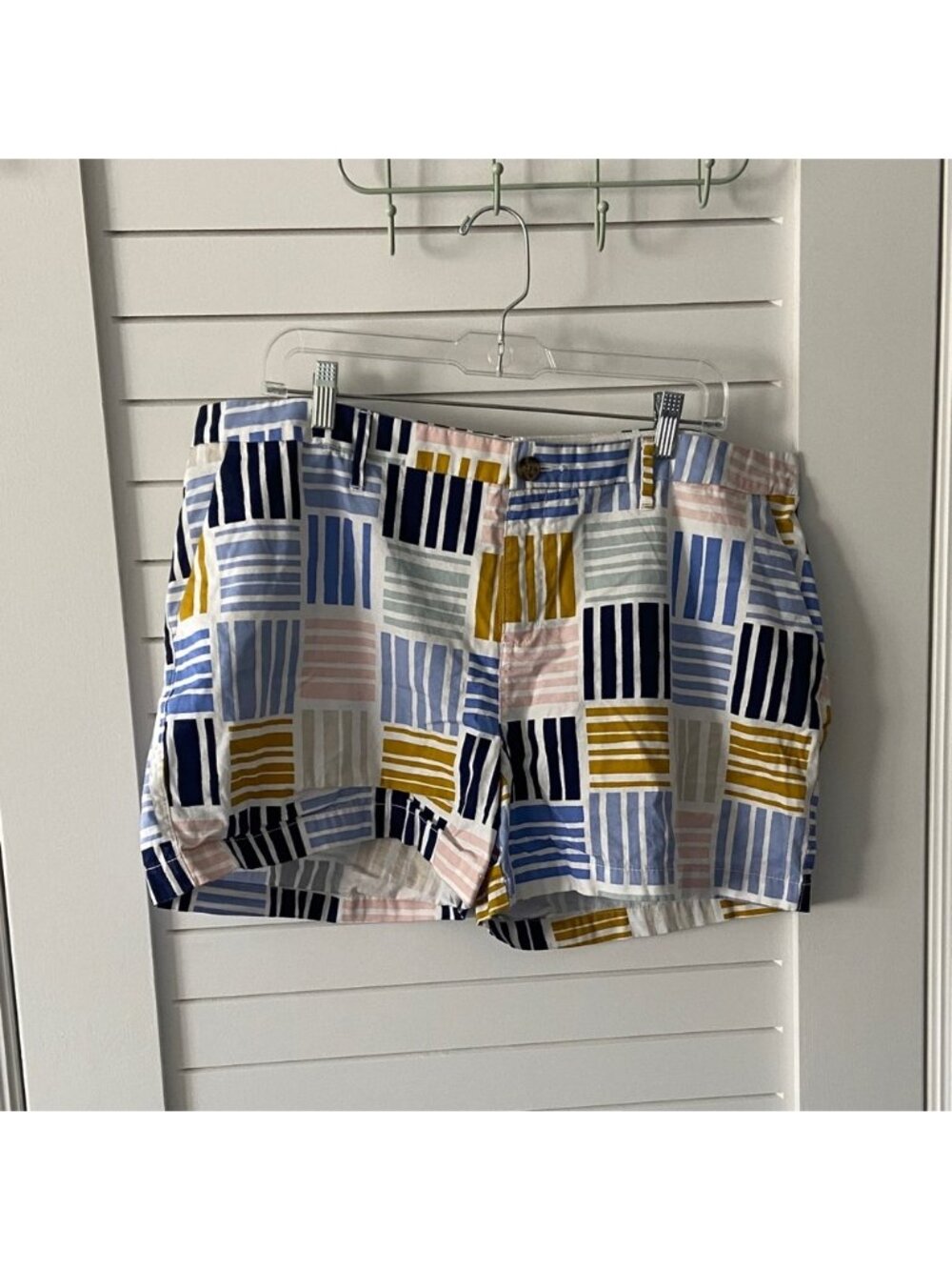 Old Navy Multicolored Patterned Shorts Size 16
